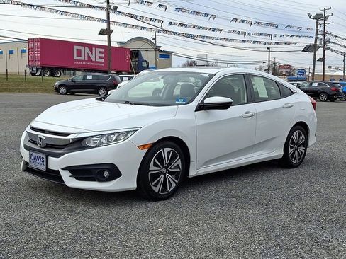 Used 2018 Honda Civic EX-L image 3