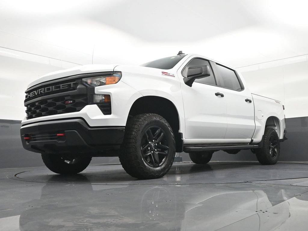 Used 2024 Chevrolet Silverado 1500 Custom Trail Boss AWD/4WD image 25