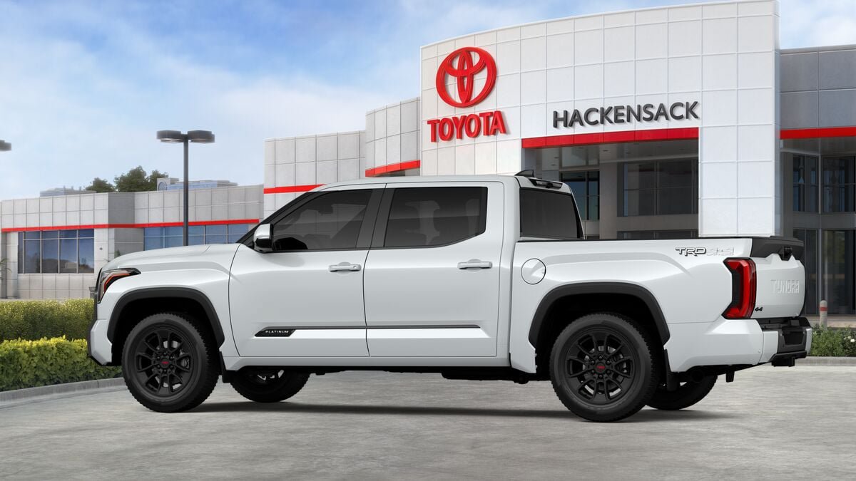 New 2026 Toyota Tundra Platinum w/ TRD Off-Road Package AWD/4WD image 5