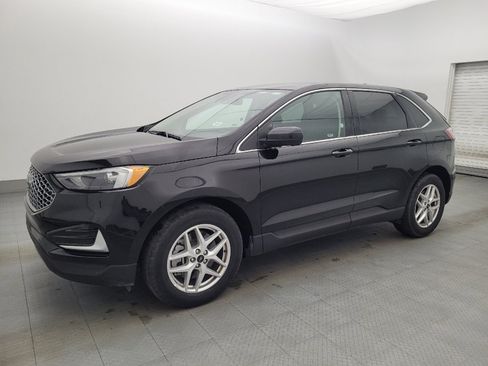 Used 2024 Ford Edge SEL image 2