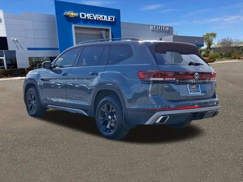 Used 2026 Volkswagen Atlas Peak Edition AWD/4WD image 22