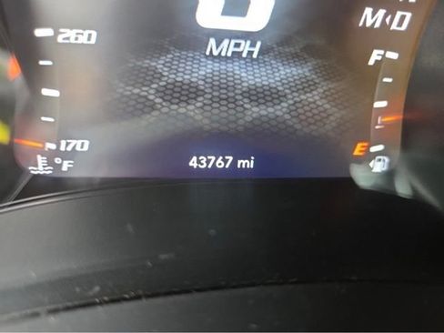 Used 2019 Dodge Charger Scat Pack w/ Technology Group RWD image 8