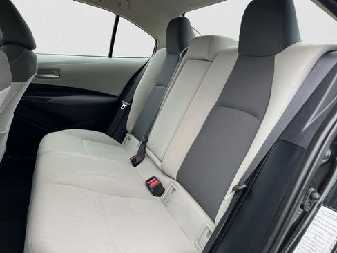 Used 2021 Toyota Corolla LE FWD image 13