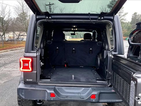 Certified 2019 Jeep Wrangler Unlimited Sahara image 24