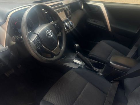 Used 2014 Toyota RAV4 LE AWD/4WD image 9