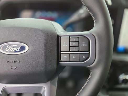 New 2026 Ford F250 Lariat w/ Black Appearance Package AWD/4WD image 24