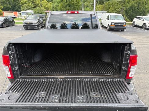 Used 2022 RAM 2500 Big Horn AWD/4WD image 11