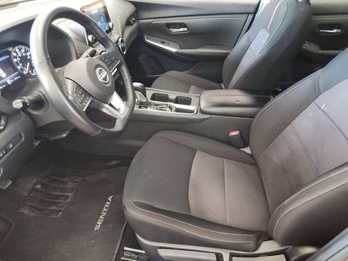 Used 2025 Nissan Sentra SR FWD image 10