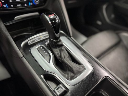 Used 2019 Buick Regal GS image 28