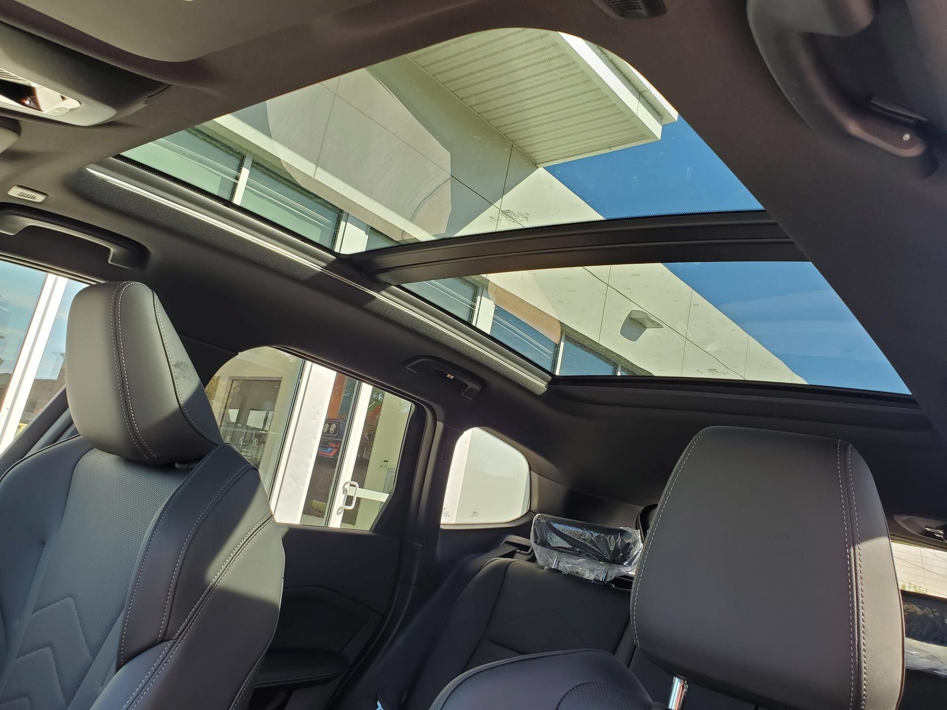 New 2027 BMW X1 xDrive28i AWD/4WD image 26
