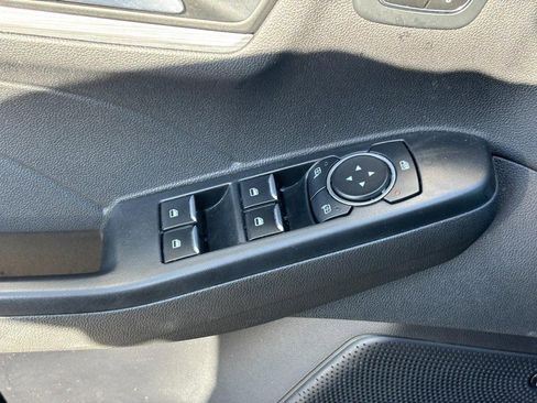 Used 2023 Ford Escape Platinum w/ Premium Technology Package image 17