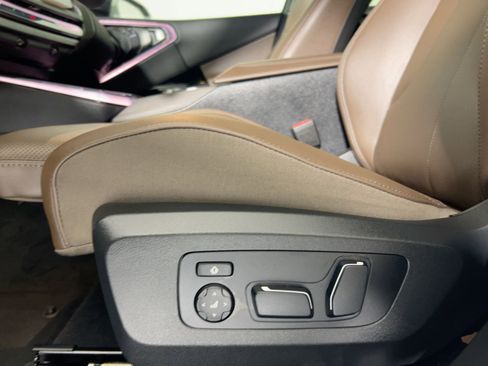 Used 2026 BMW X3 xDrive30 w/ Premium Package image 12