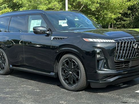 New 2026 INFINITI QX80 4WD image 2