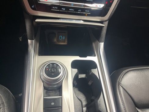 Used 2023 Ford Explorer XLT w/ Equipment Group 202A image 19