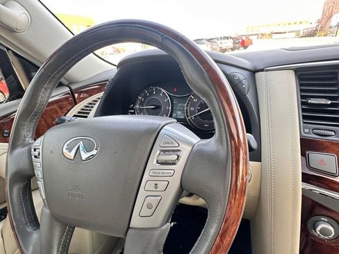 Used 2017 INFINITI QX80 4WD w/ Deluxe Technology Package image 19
