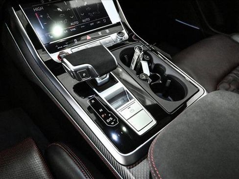 New 2026 Audi RS Q8 performance image 12