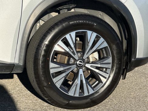 Used 2023 Nissan Rogue SV image 23