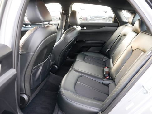 Used 2023 Kia K5 GT-Line image 35