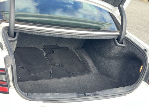 Used 2020 Dodge Charger SXT w/ Leather Interior Group image 27