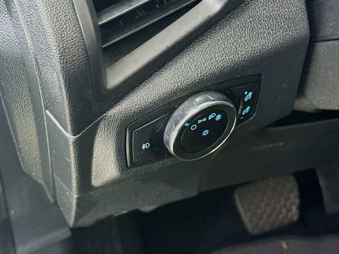 Used 2018 Ford EcoSport Titanium image 12