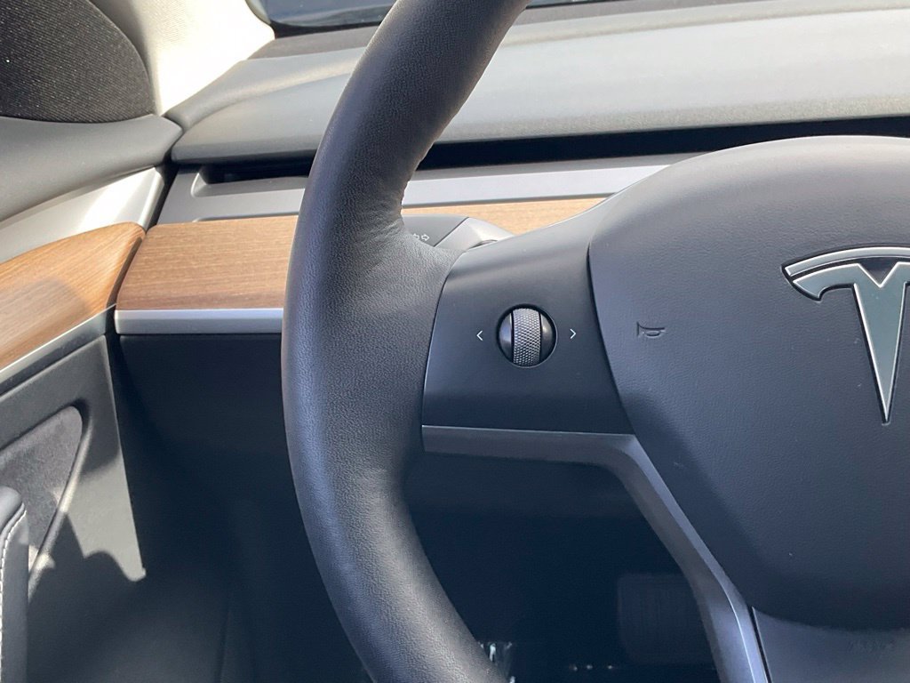 Used 2023 Tesla Model 3 Standard Range RWD image 37