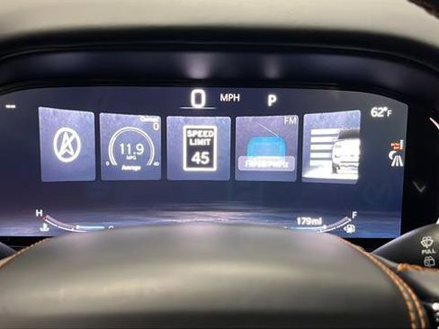 Used 2024 Jeep Grand Wagoneer Series III w/ Rear Seat Video Group 1 image 17