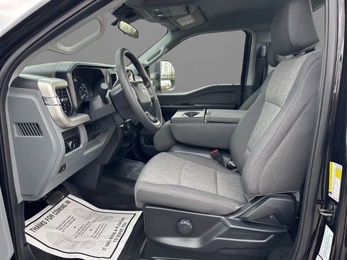 Used 2025 Ford F350 XL w/ Snow Plow Prep Package image 9