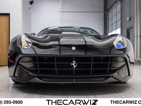Used 2014 Ferrari F12 Berlinetta RWD image 11