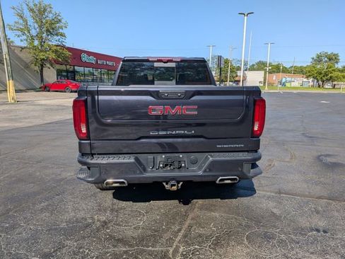 Used 2023 GMC Sierra 1500 Denali w/ Technology Package AWD/4WD image 4