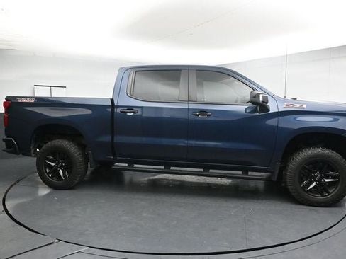 Used 2021 Chevrolet Silverado 1500 LT Trail Boss w/ Convenience Package II AWD/4WD image 12