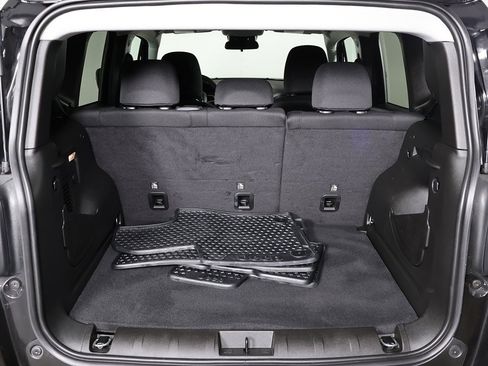 Used 2023 Jeep Renegade Latitude image 14