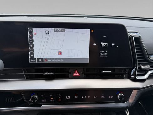 Used 2025 Kia Sportage EX FWD image 14
