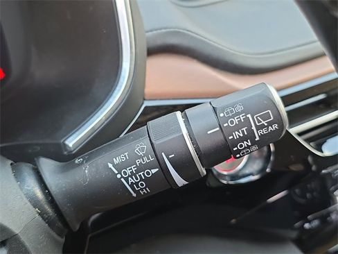 Used 2022 Acura MDX SH-AWD w/ Technology Package image 13