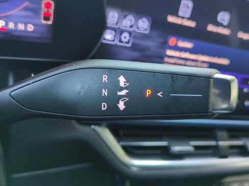 Used 2025 Chevrolet Equinox EV LT w/ Convenience Package image 22