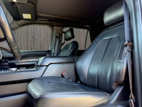 Used 2018 Ford Expedition Limited w/ Equipment Group 302A RWD image 16
