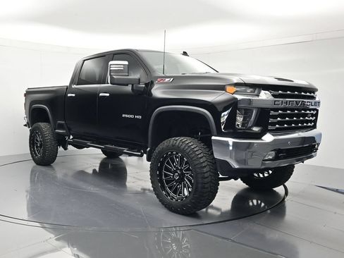 Used 2023 Chevrolet Silverado 2500 LTZ AWD/4WD image 3