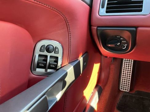 Used 2015 Aston Martin DB9 Coupe RWD image 32