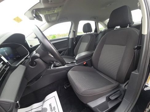 Used 2025 Volkswagen Jetta S FWD image 19