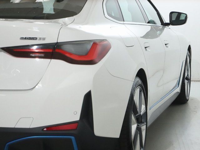 Used 2023 BMW i4 eDrive35 w/ Premium Package RWD image 47