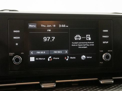 Used 2024 Kia Carnival LX FWD image 20