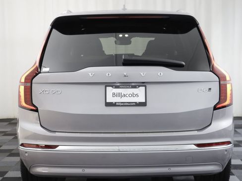 Used 2026 Volvo XC90 B6 Plus AWD/4WD image 17