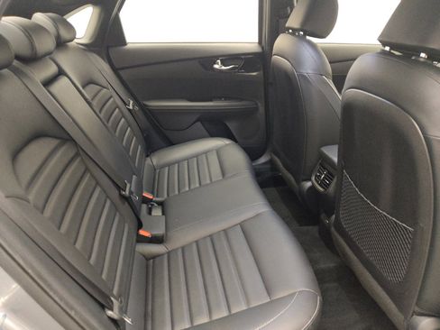 Used 2022 Kia Forte GT-Line w/ GT-Line Premium Package FWD image 19