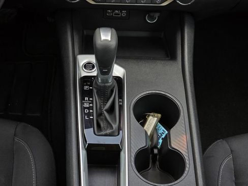 Used 2025 Nissan Altima 2.5 SV FWD image 12