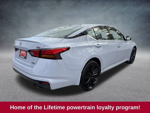 Used 2025 Nissan Altima 2.5 SR image 7