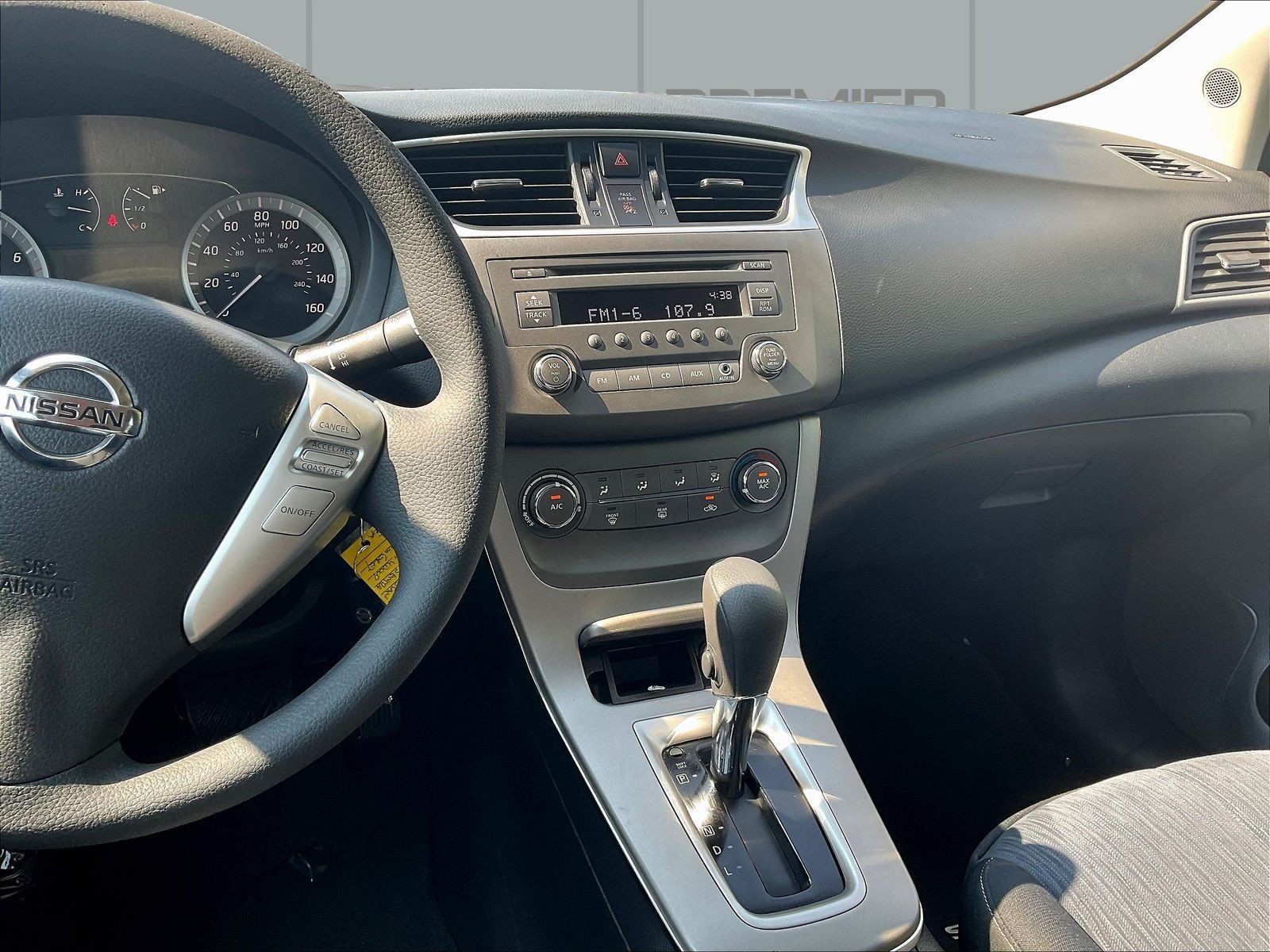 Used 2014 Nissan Sentra SV FWD image 11