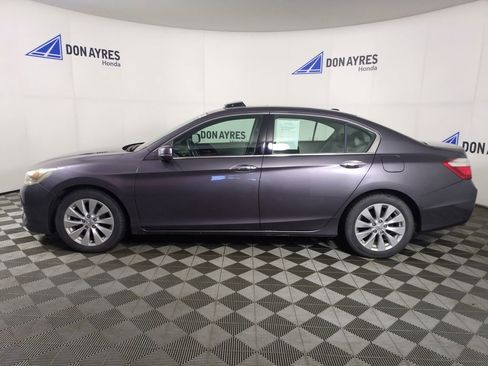 Used 2015 Honda Accord Touring image 2