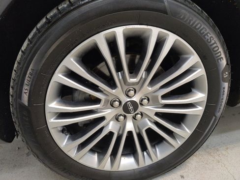 Used 2017 Lincoln MKX Reserve w/ Lincoln MKX Climate Package image 31