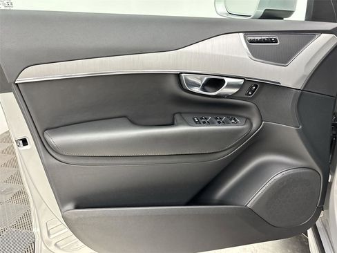 Used 2023 Volvo XC90 B5 Core w/ Protection Package Premier image 26