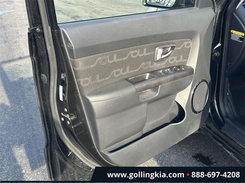 Used 2013 Kia Soul + image 12