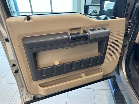 Used 2013 Ford F250 XLT image 11